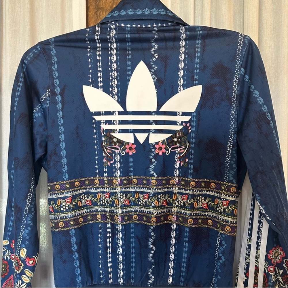 Farm Rio + adidas Cirandiera Blue Floral Zipper Front Jacket Size M - Picture 10 of 14